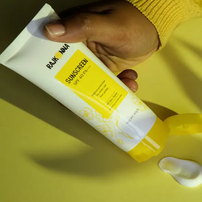 Rajkonna Sunscreen SPF 40 PA+++ (60gm) 2